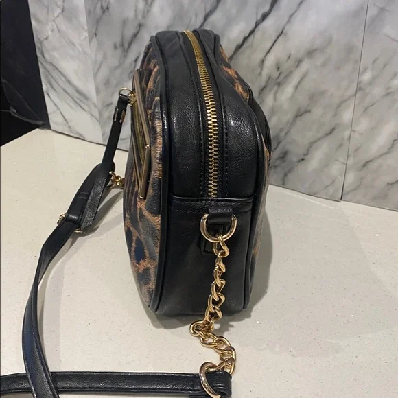 Animal Print Crossbody Bag - Picture 4 of 12